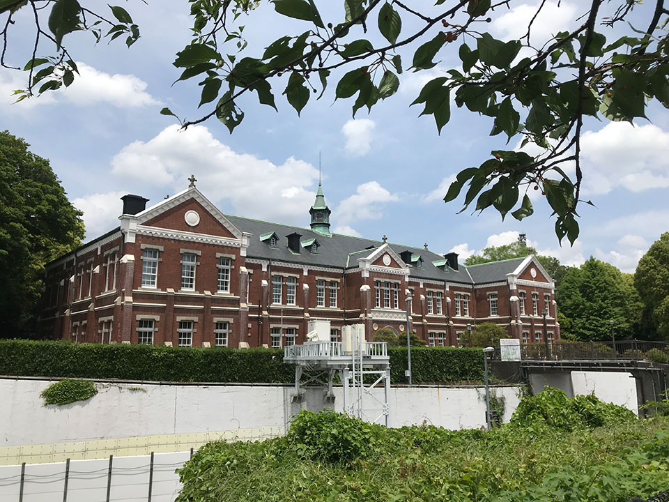 国立近代美術館工芸館