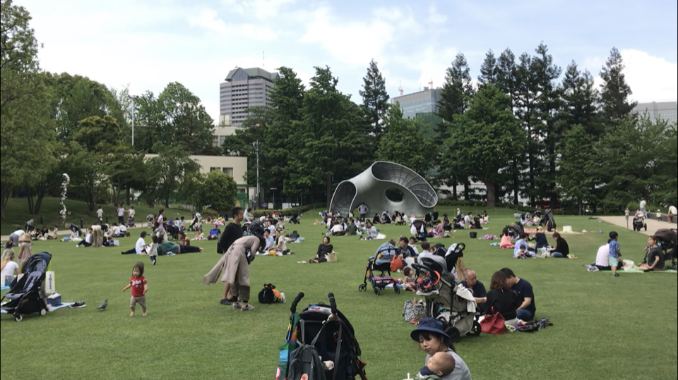 六本木ミッドタウン前の公園